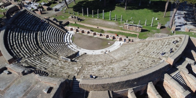 Teatro Romano di Ostia, location di Ostia Antica Festival