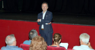 La presentazione della stagione 2024-25 al Teatro San Babila. Foto di Beppe Fierro