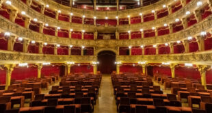 Teatro Stabile di Torino. Foto di Luigi De Palma dal Web